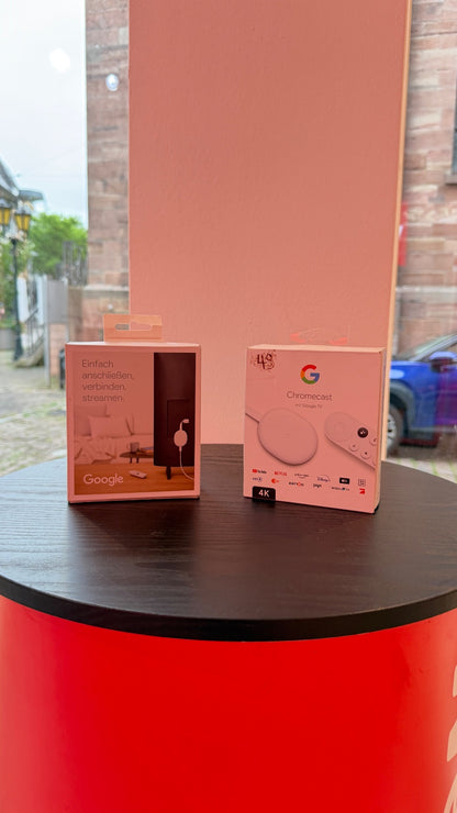 Google Chromecast mit Google TV 4K, weiß – geprüfte B-Ware
