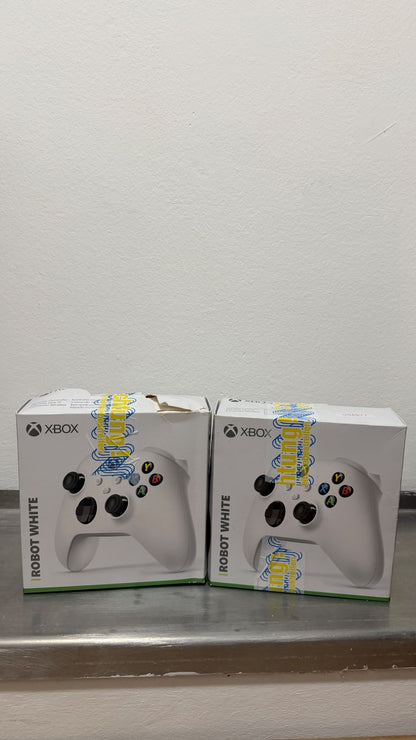 Xbox Wireless Controller Robot White (Model 1914) – Open-Box