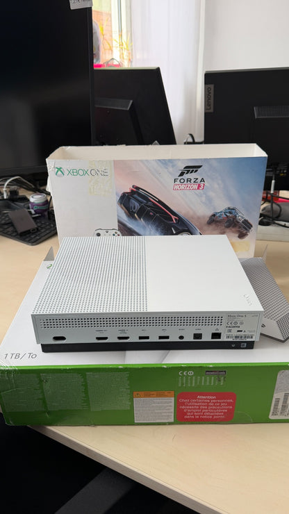Xbox One S 1TB Forza Horizon 3 Bundle, geprüft, B-Ware, OVP
