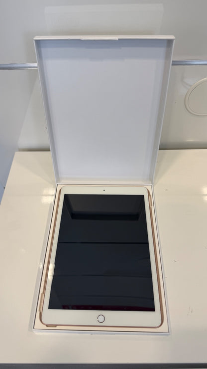 Apple iPad 8 (2020) 10,2" 32GB WiFi Roségold – geprüft, OVP
