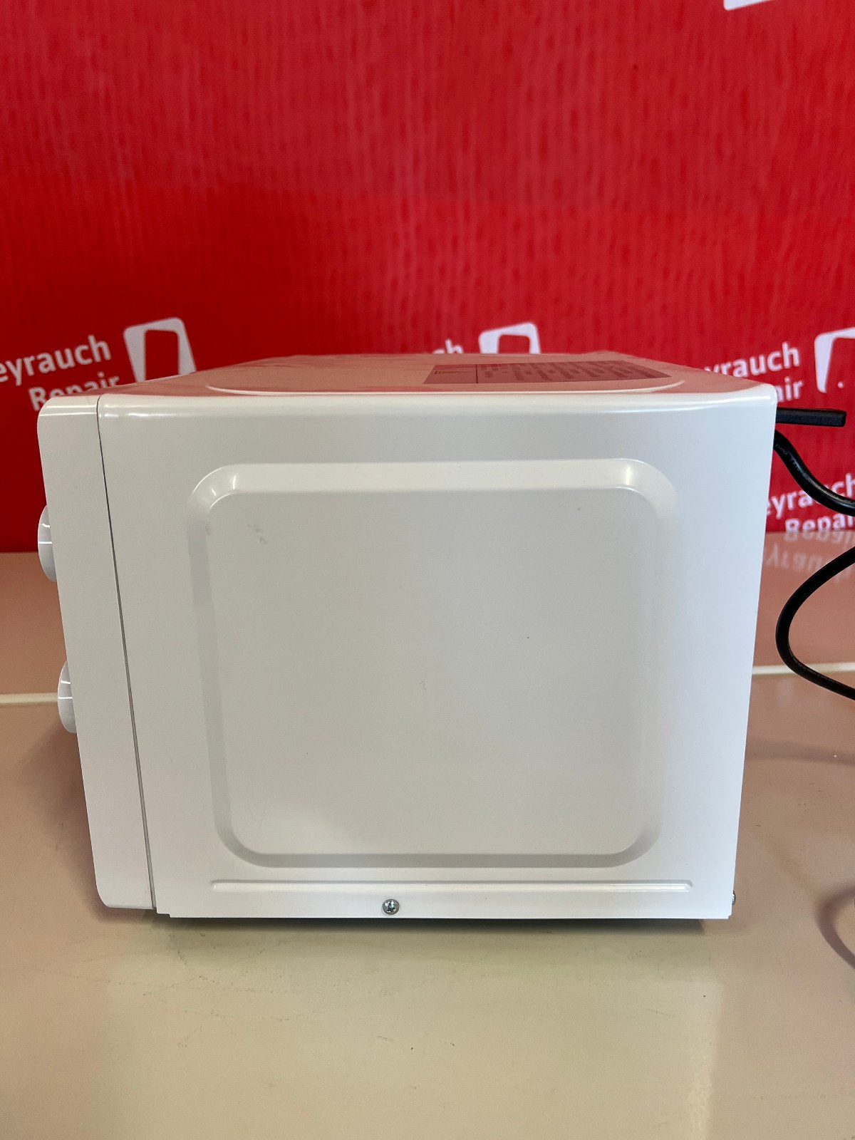 exquisit MW 900-030 Mikrowelle weiß 700W, geprüft – B-Ware