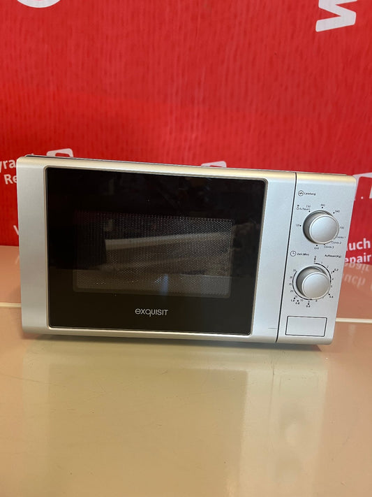 exquisit MW 900-030 G Mikrowelle mit Grill, Silber, 700 W – geprüfte B-Ware