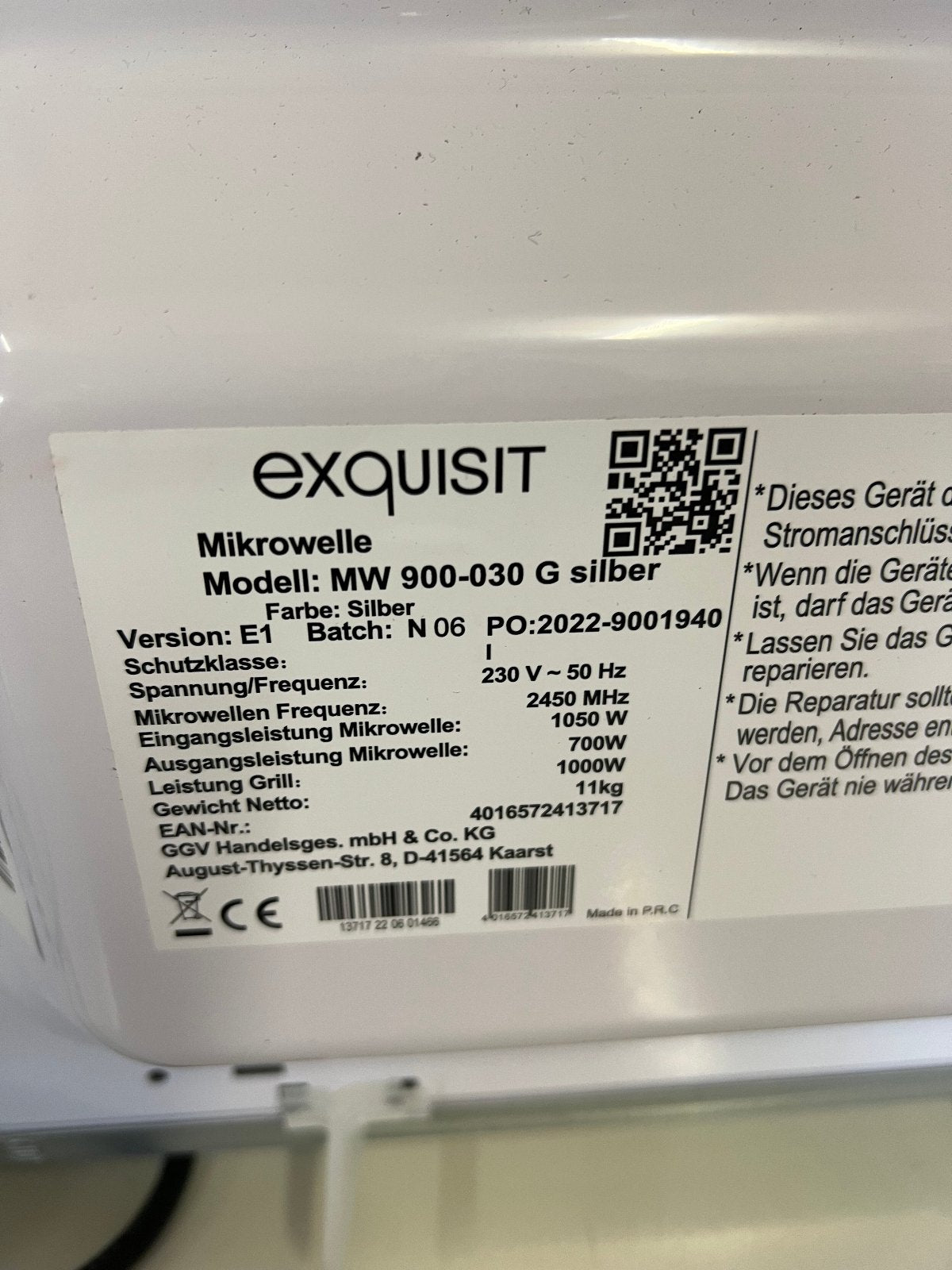 exquisit MW 900-030 G Mikrowelle mit Grill, Silber, 700 W – geprüfte B-Ware