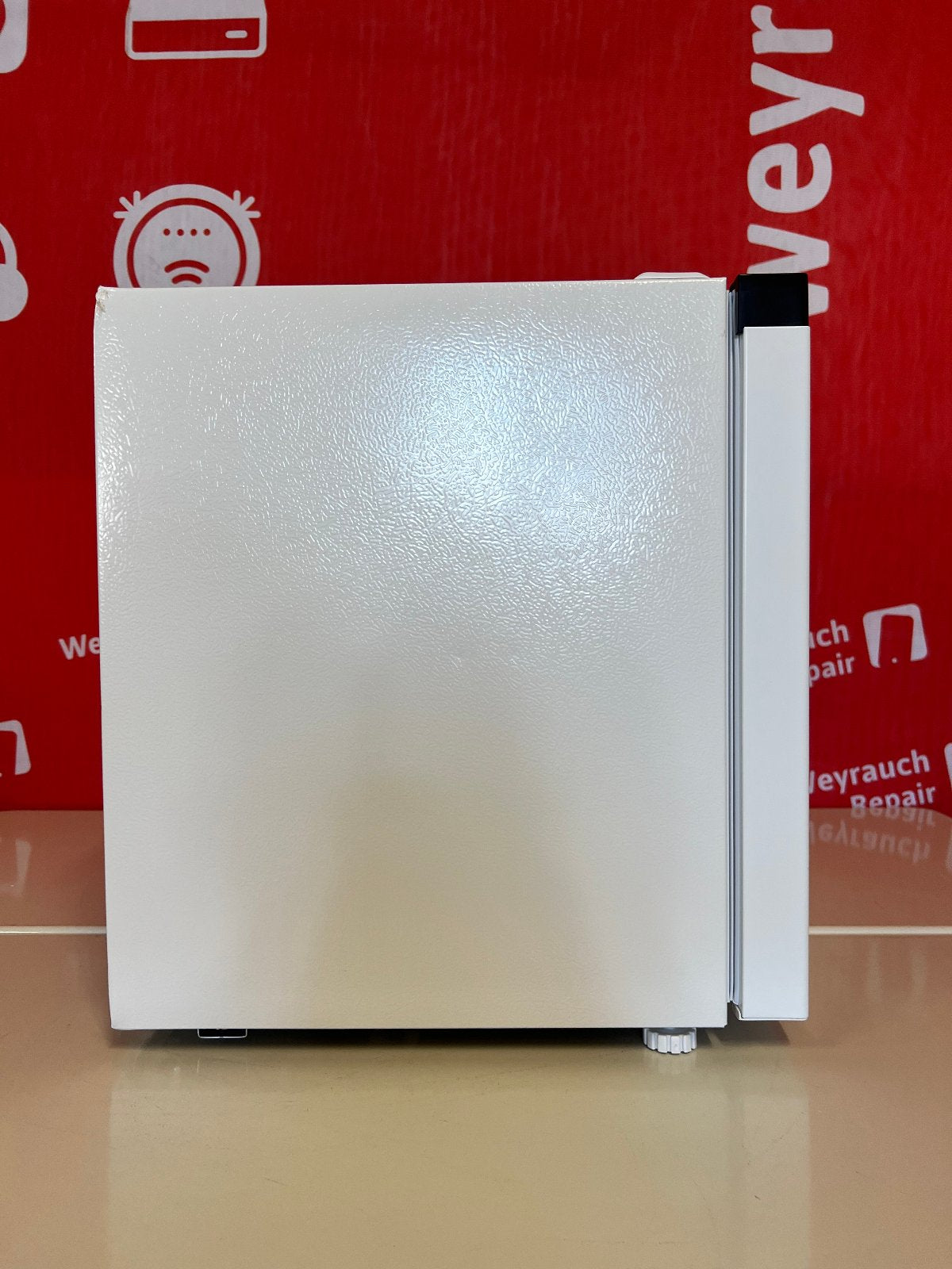 Exquisit GB40-050C Mini-Gefrierschrank weiß 31L – C-Ware