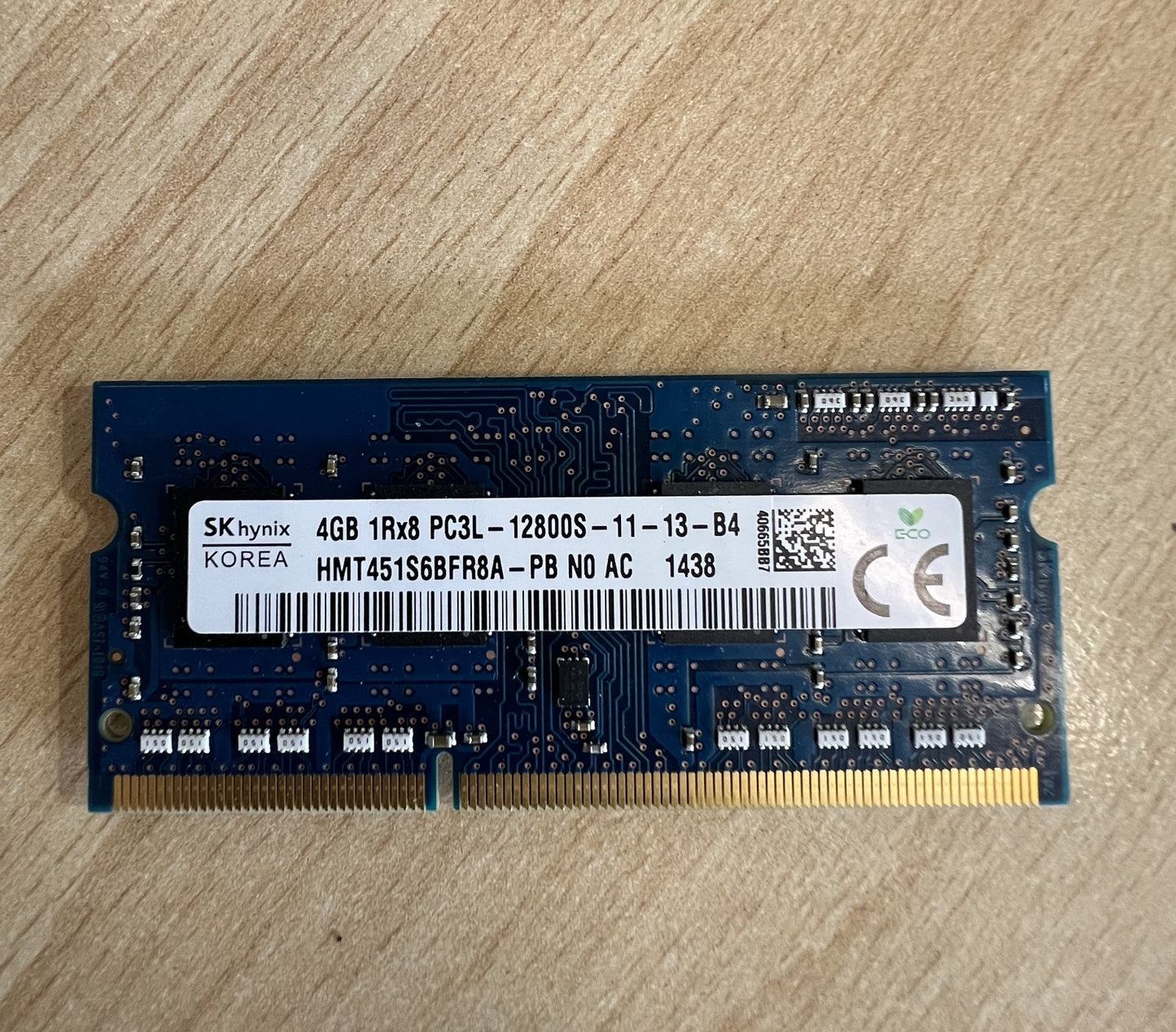 SK hynix HMT451S6BFR8A-PB