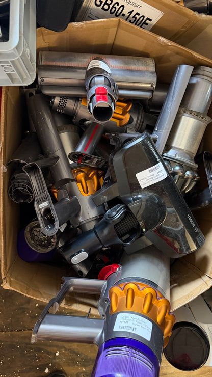 Dyson Staubsauger Konvolut – Bastlerware / defekt, Ersatzteilspender